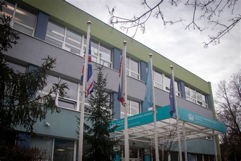 Britská medzinárodná škola Bratislava .
